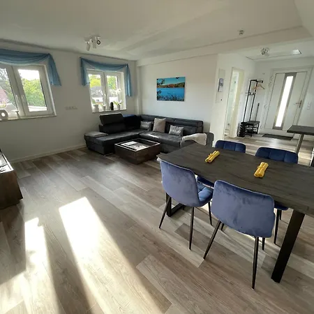 Апартаменты Helfert Fewo2 Mit Eigener Terrasse *