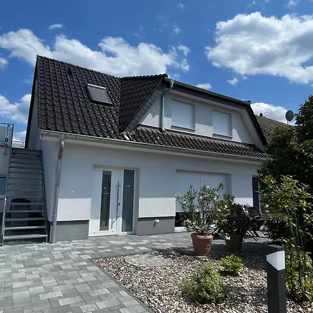 아파트 Helfert Fewo2 Mit Eigener Terrasse *