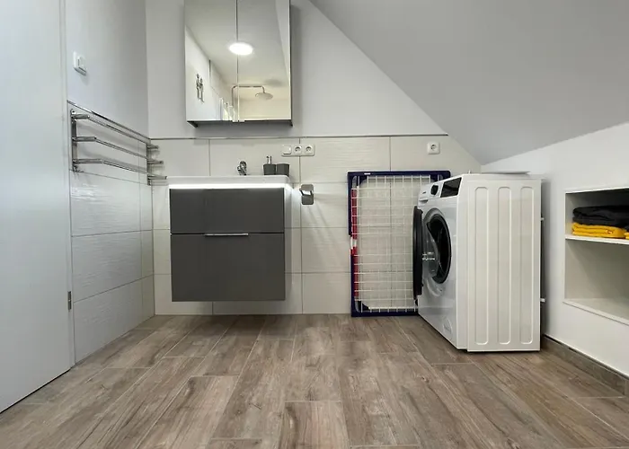 Lägenhet Helfert Fewo2 Mit Eigener Terrasse