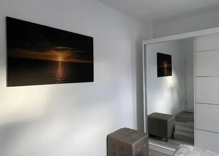 Helfert Fewo2 Mit Eigener Terrasse Senftenberg